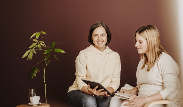 Mobile office for midwives: Efficient administrative work on the move